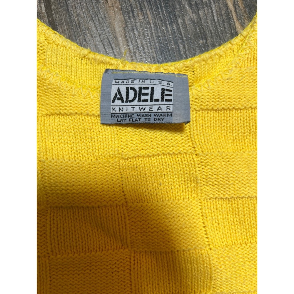Vintage ADELE KNITWEAR Yellow 80s/90s Knit Sleeveless Sweater Grandmacore Preppy - Picture 4 of 4
